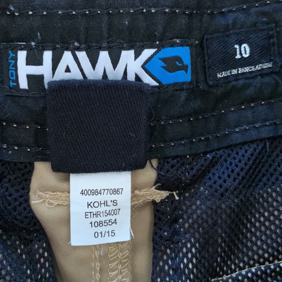 Hawk size 10 boy shorts with inner mesh pockets for extremely breathable shorts! - Picture 2 of 3